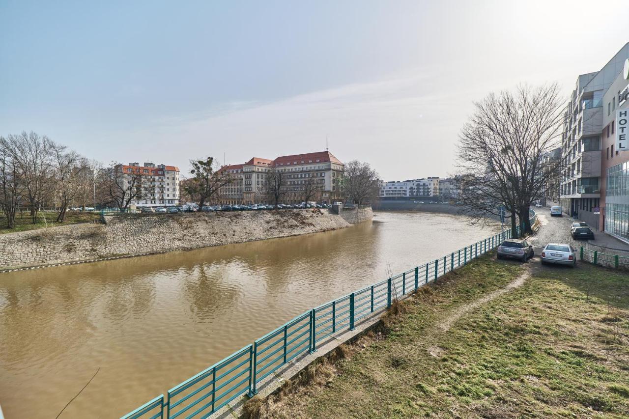 Under The Wroclove Sky By Noclegi Renters Wrocław Exterior foto